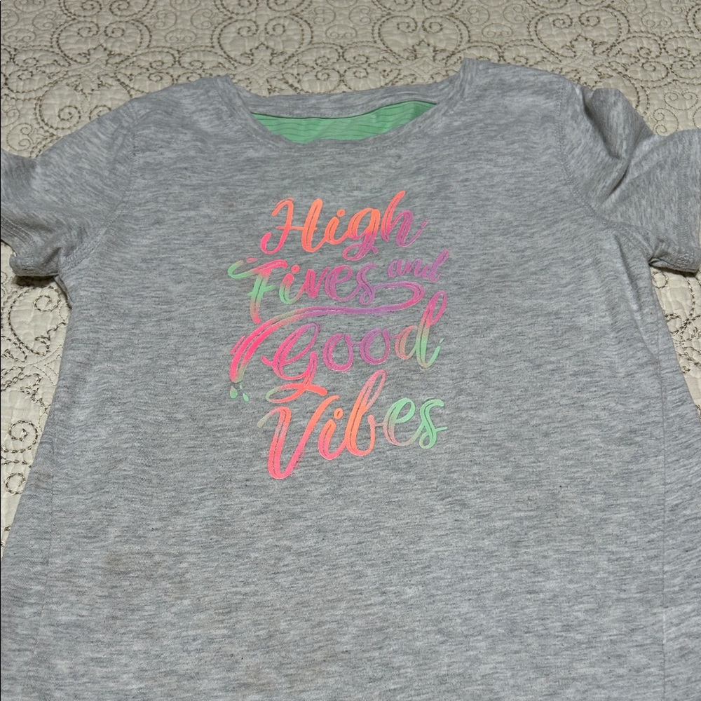 Girls' Assorted Colorful Tops Set - Picture 6 of 9